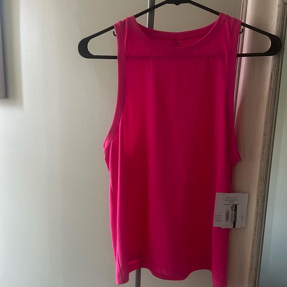 Gorgeous beyond yoga tank! Loose fitting Xs/S